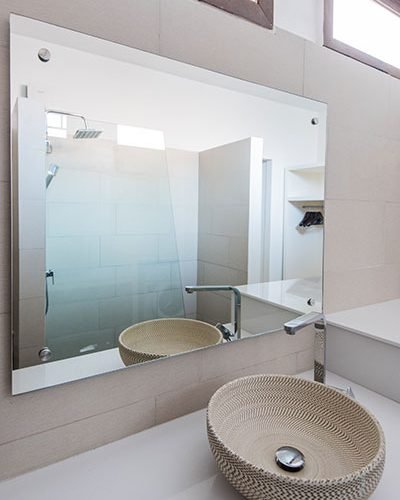 urban-apartment-white-bath-counter-and-vessel-si-2023-11-27-05-32-09-utc